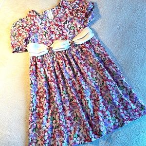 Girls’ vintage flowered dress by Bonnie Jean, size 8